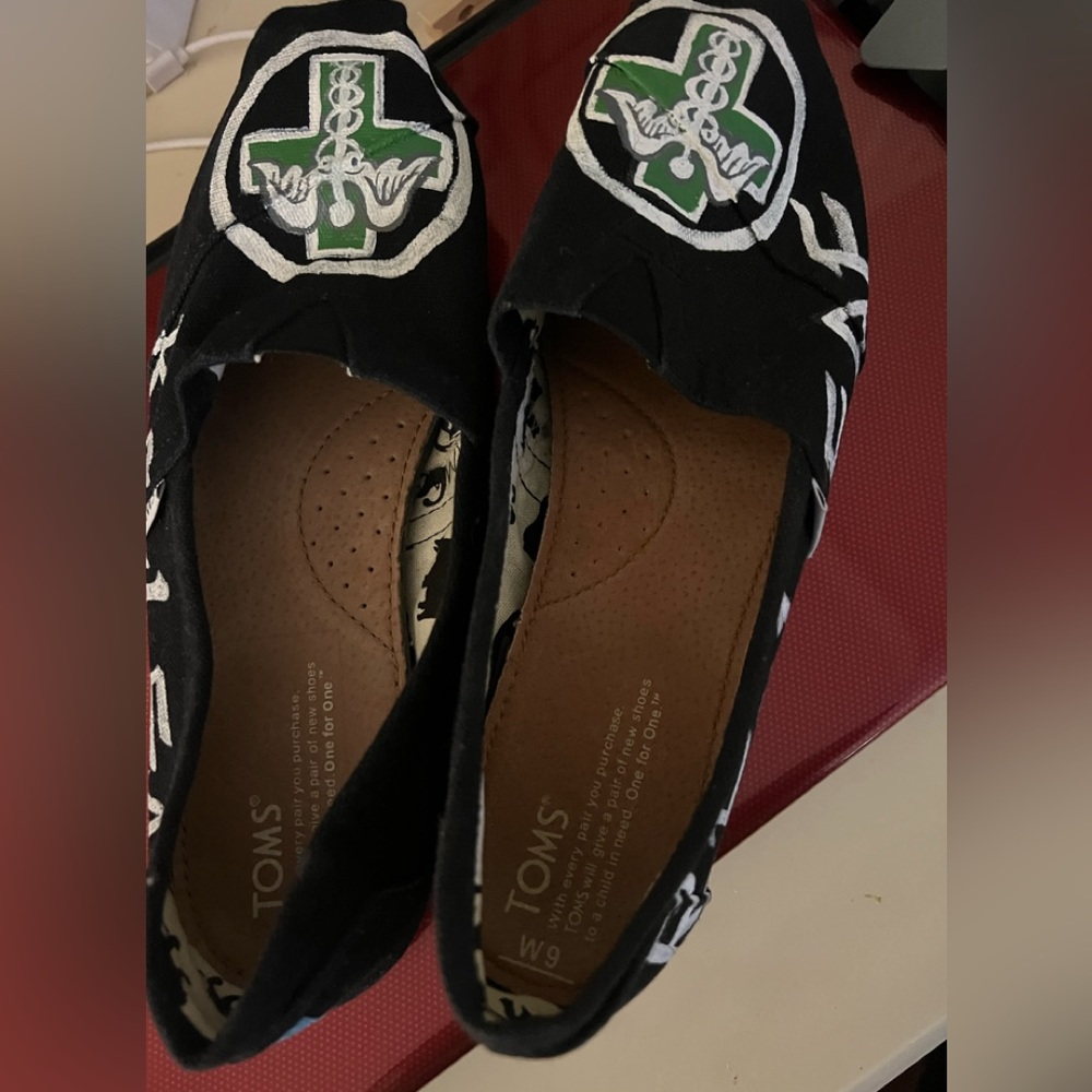 TOMS Custom hand painted flats 9